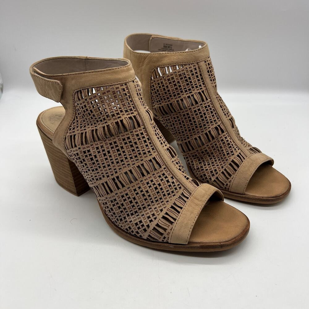 Vince Camuto Keannie Tan open toe wedge‎ laser cut sandals 8M Summer